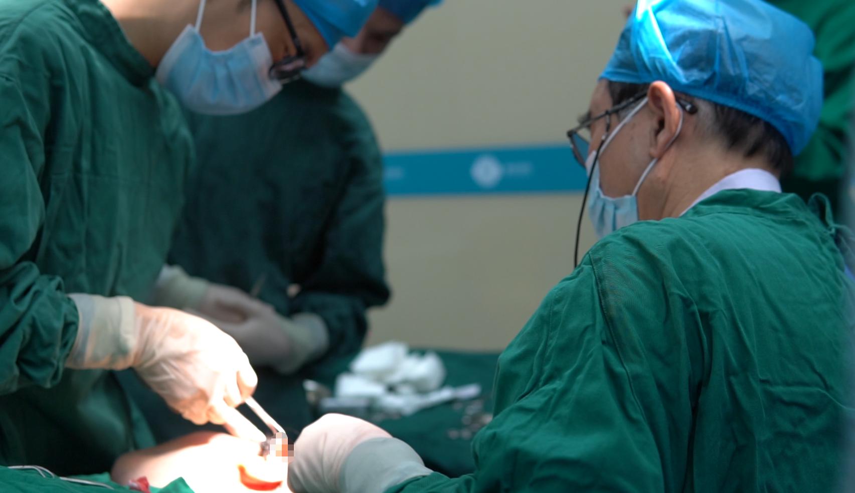 中医治眼袋大泪沟深自己怎么调理,二个方法解决眼袋泪沟七天有效