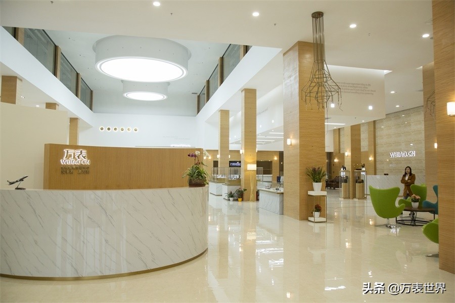 百达翡丽去专柜真的没资格买吗,百达翡丽为何买不到表