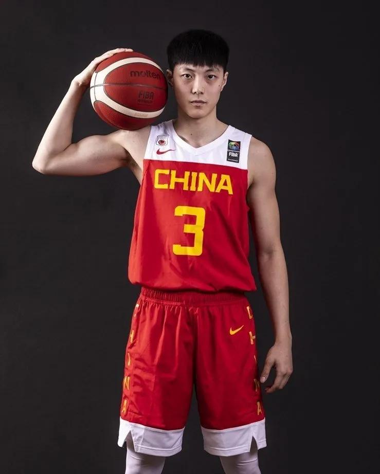 杨瀚森周琦李宁,杨舒予胡明轩赵睿搞笑视频