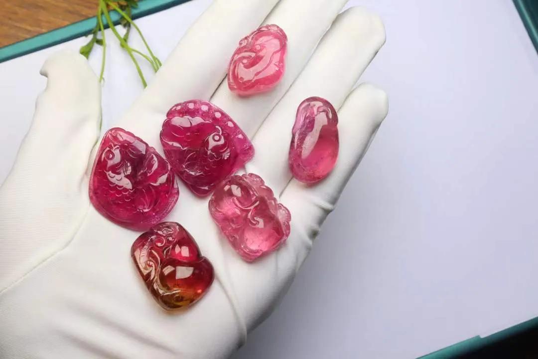 如何体现女王范,女性一定要有超显气质的珠宝