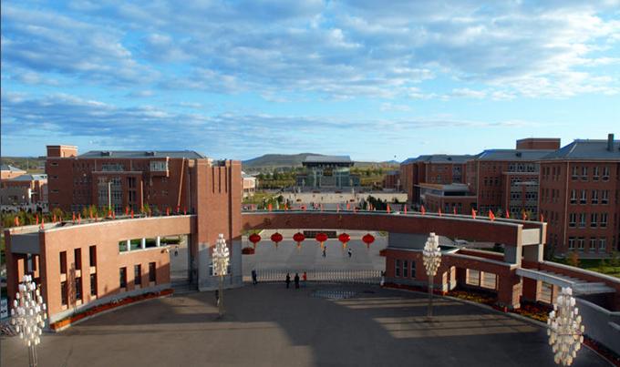 黑龙江省重点高中前十名的是哪些,黑龙江省最有名的高中是哪个