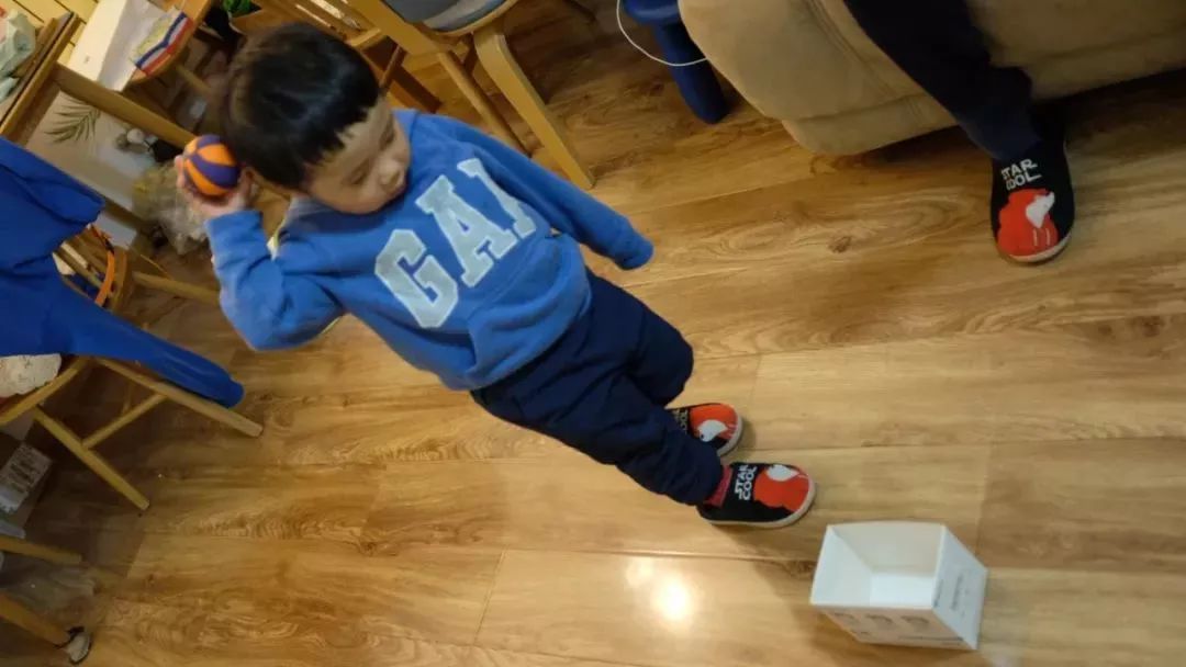 适合在家玩的亲子游戏12岁以上,11个适合宅家带娃的亲子游戏