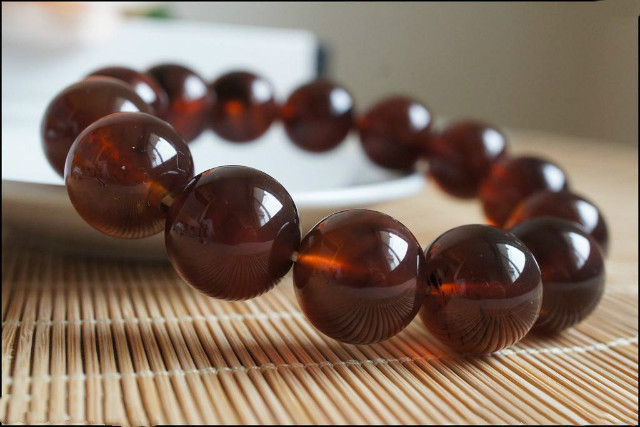 释永信的顶级佛珠能卖吗,释永信的金丝楠佛珠图片