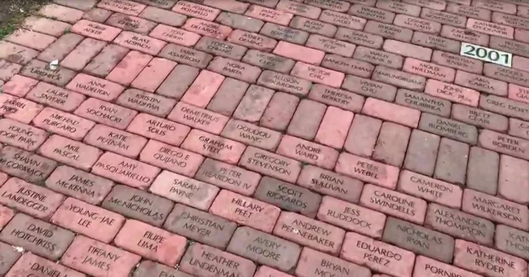 塔夫脱中学简历,塔夫脱中学