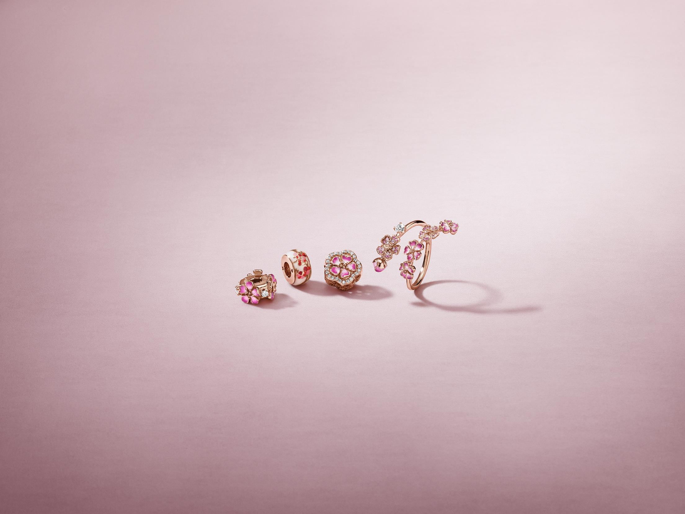 pandora潘多拉,pandora潘多拉十里桃花