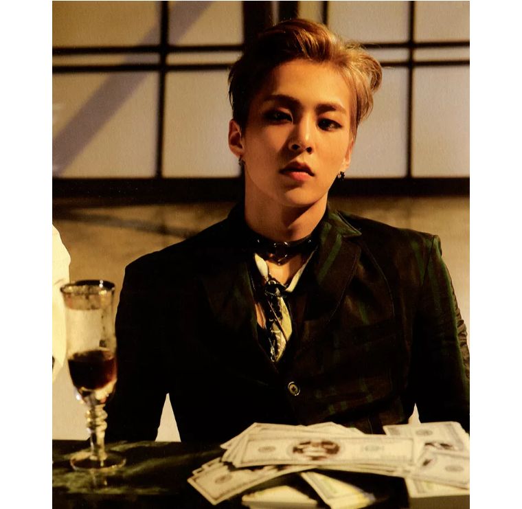 脸颊没肉是太瘦了么,韩国爱豆要瘦到多少斤