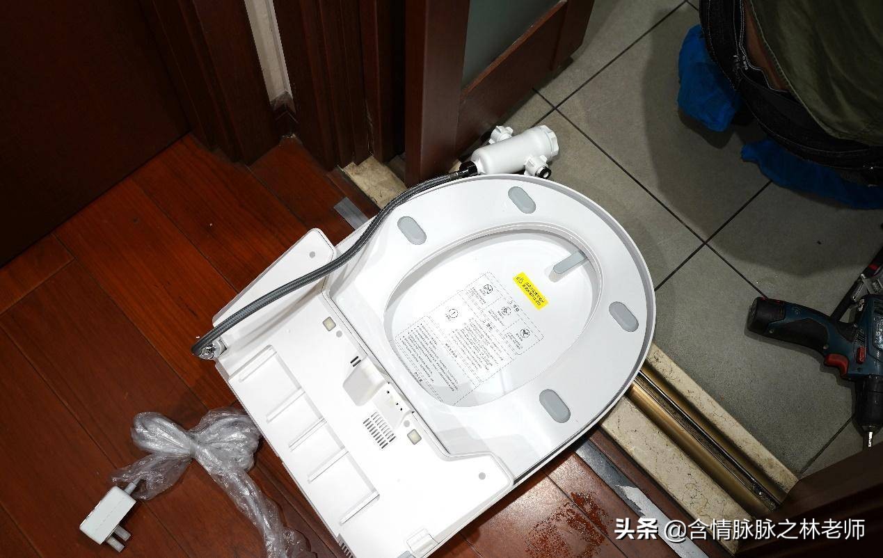 智能马桶盖最新产品,湫森智能马桶盖是日本品牌吗