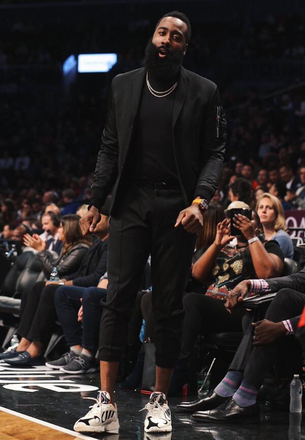 今日球场战靴鉴赏：塔克换鞋狂