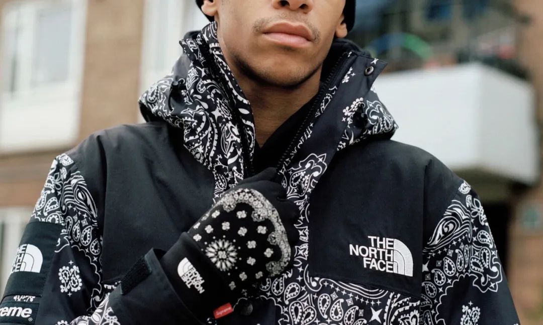 travisscottdunk泼墨,travisscott密歇根dunk