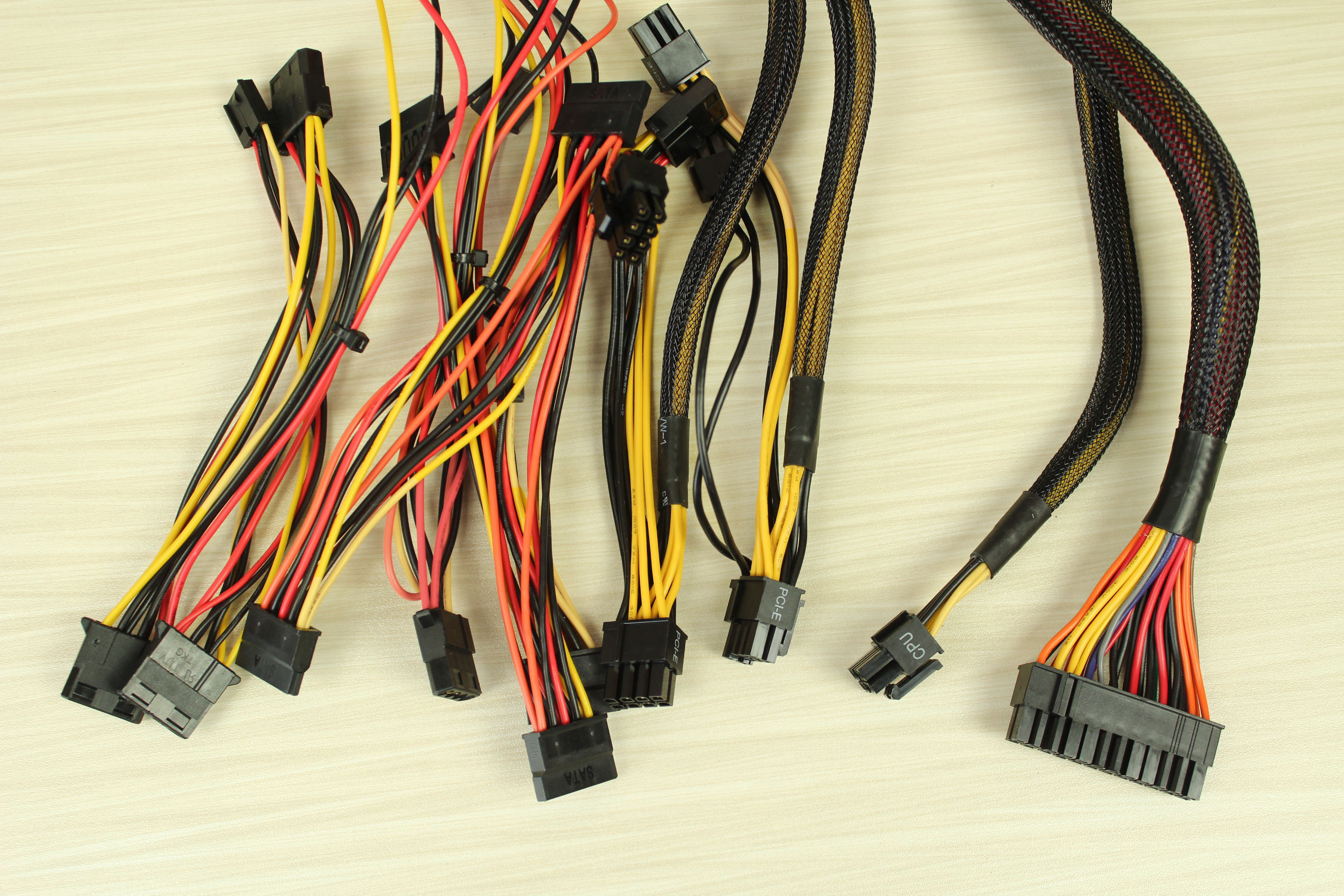 鑫谷gp700g黑金版是低端电源吗,鑫谷750w80plus靠谱吗