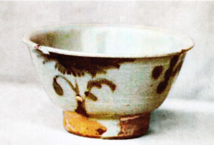 为什么青花瓷比青瓷价值高,青花瓷和龙泉青瓷哪个更值得玩