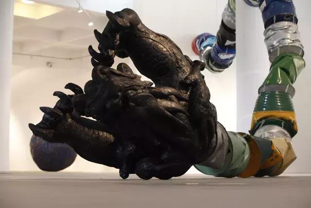 任宏伟|油桶中的褶皱美学