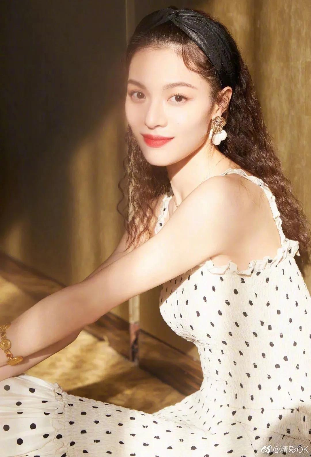 今年流行什么风格的头饰,比较流行百搭的头饰