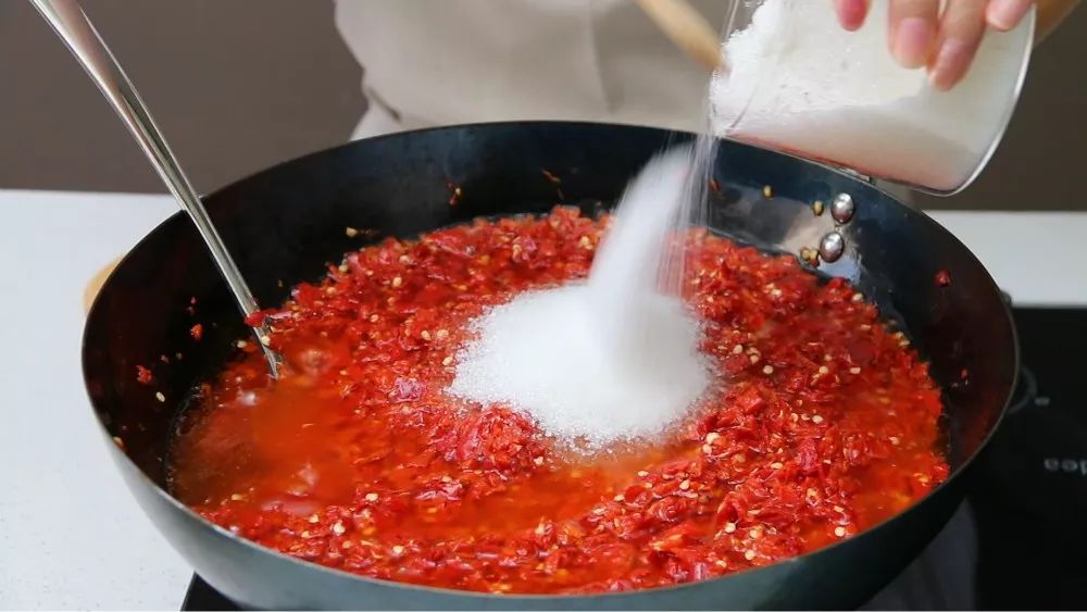 蒜蓉花甲粉丝锡纸做法,锡纸花甲粉蒜蓉酱的制作