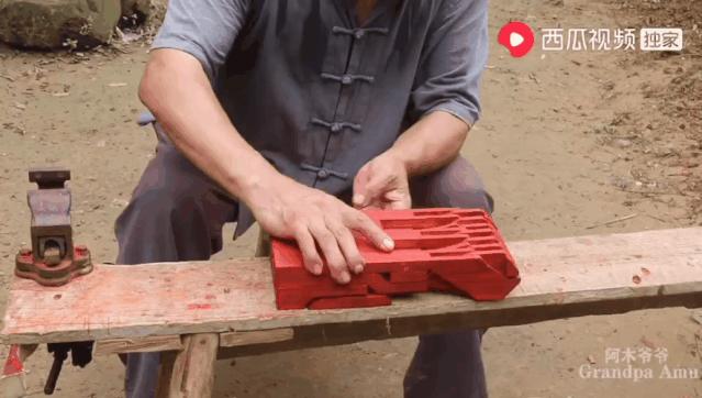 西瓜视频独家签约创作人阿木爷爷，被央视新闻联播点赞了