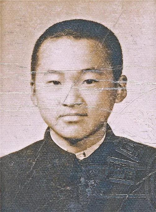 为啥李敖总骂余光中,怎么看待李敖说话的魅力