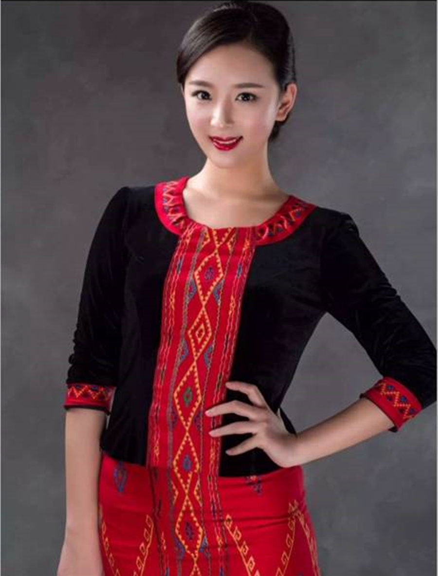 中国国际航空历代空姐制服,瑞丽航空空姐制服