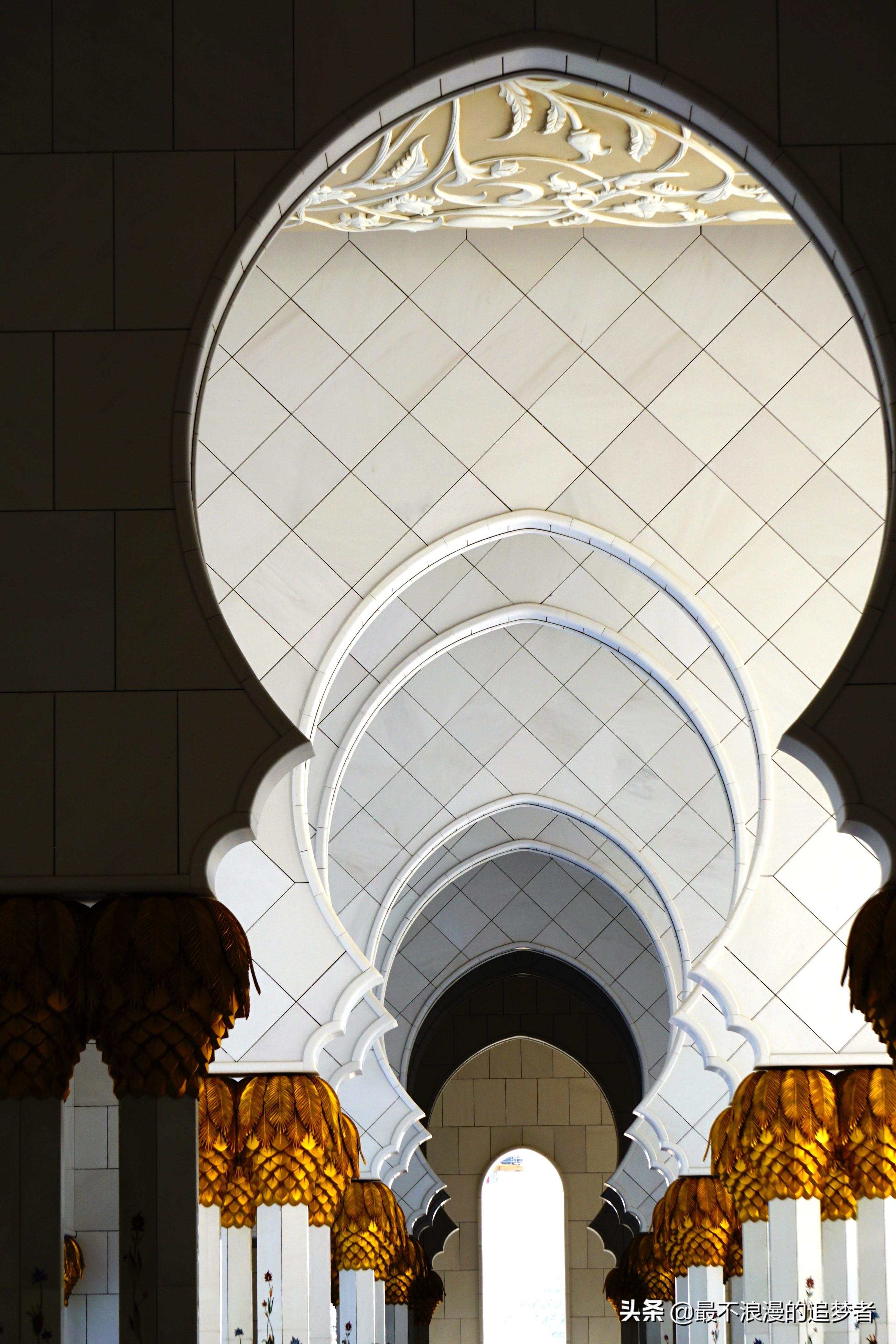 阿联酋谢赫扎耶德清真寺旅游,迪拜谢赫扎耶德路旅游