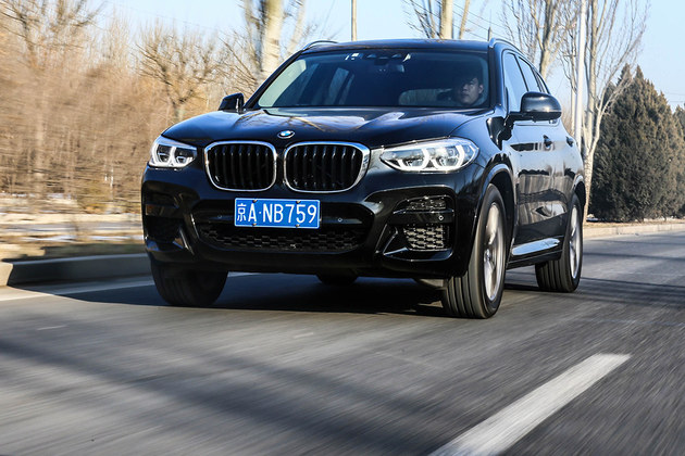 短兵相接试驾宝马x3xdrive28i,宝马x3xdrive28i的优势