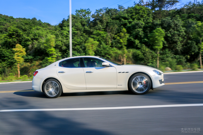 玛莎拉蒂ghibli和s350,玛莎拉蒂ghibli测试评价