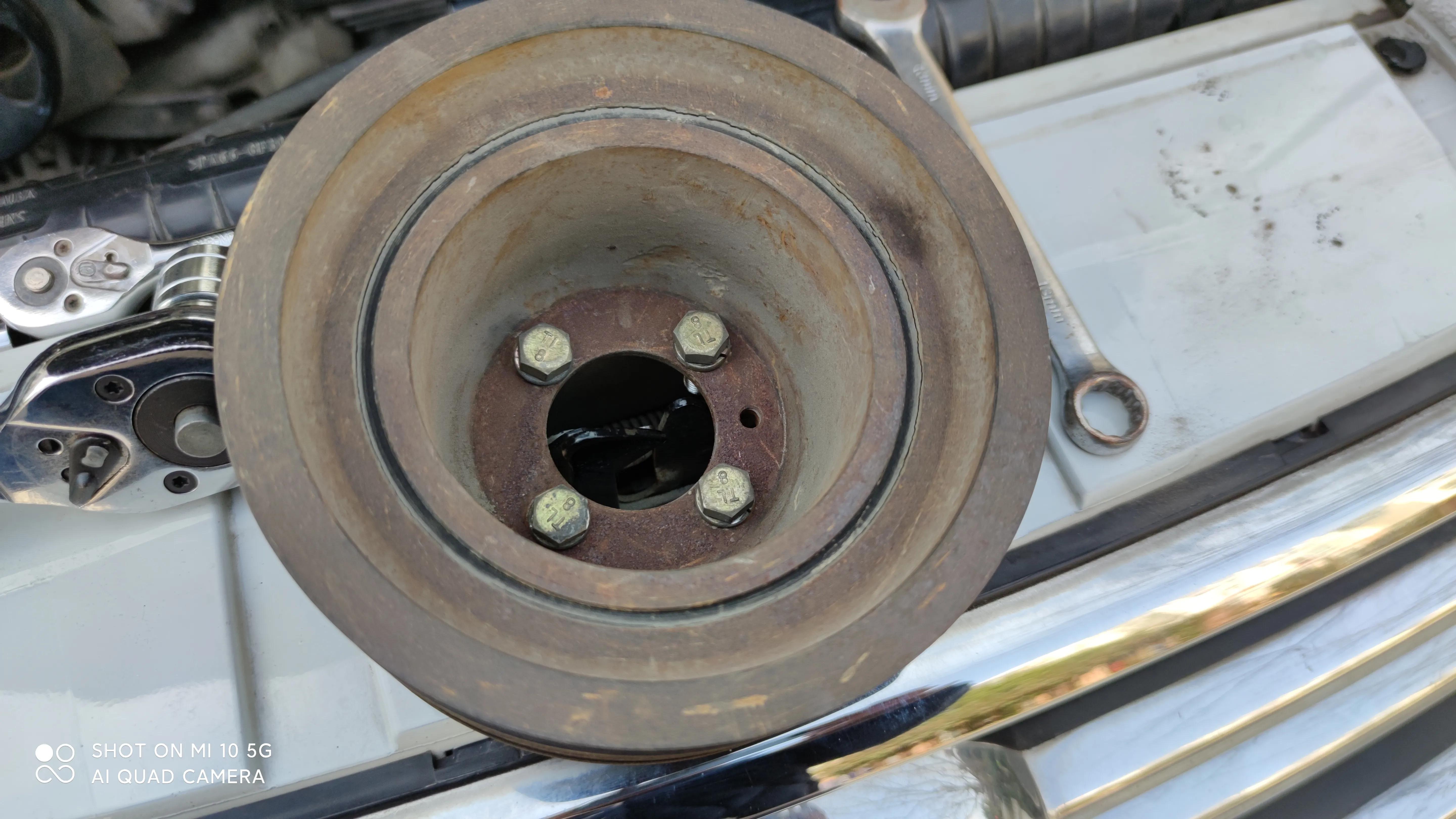 车主壮着豹子胆自己动手更换正时皮带，过程还算顺利