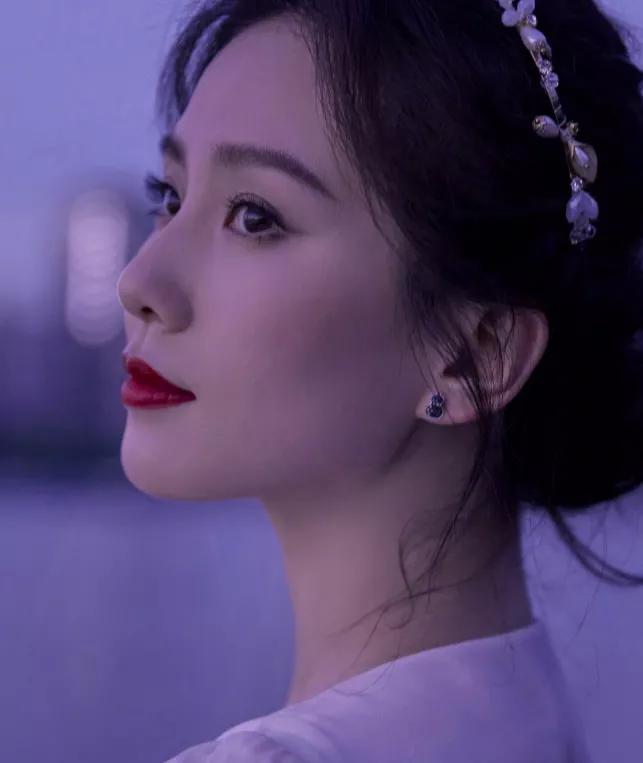 秋季美白保湿皮肤护理方法,秋季美白教学