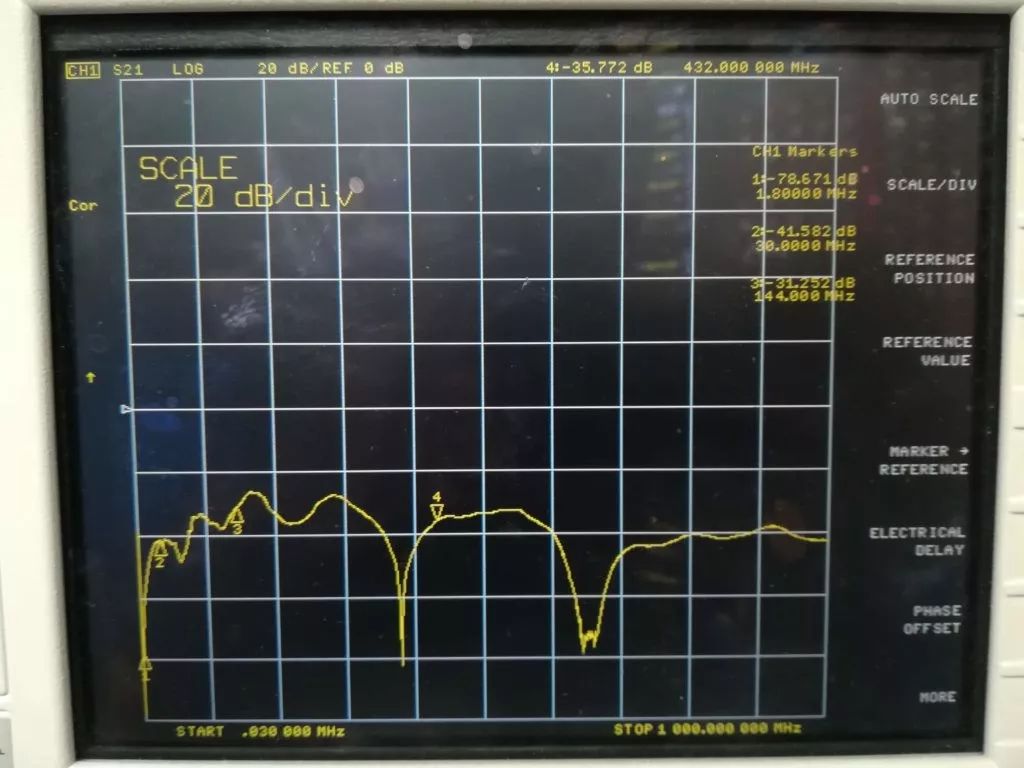 ​对付电台LED电磁干扰，他们改造五金店的EMC电磁滤波器来解决