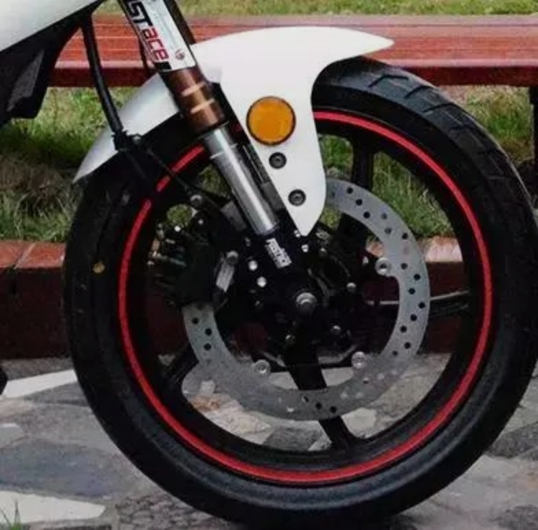 珠峰光阳250踏板摩托车,16年珠峰250大概多少钱