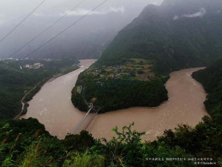 一个人的进藏之旅,一个人一台车旅游的视频