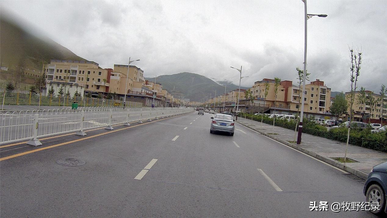 金沙江考察第四十六天寒冷雨夜巴塘乡小旅店一夜未眠到达玉树市