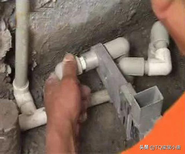 新房装修厕所水管安装,装修水管安装