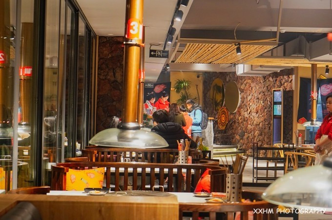 成都本地人去的最好吃的美食,中国姑娘吃成都美食