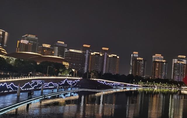 郑州建设国家中心城市心得体会,河南郑州城市建设