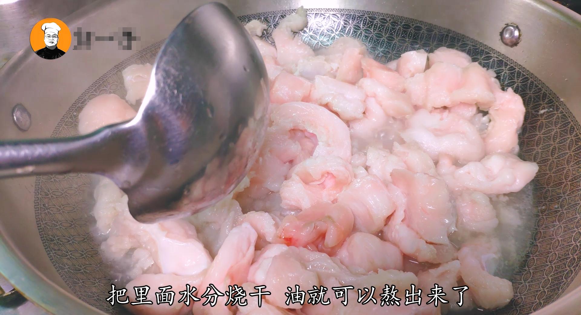 怎样熬猪油才能使猪油又香又白,熬猪油要一边熬一边将油盛起吗