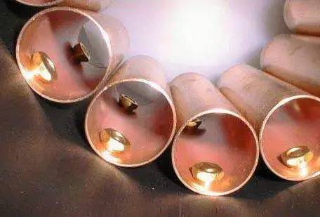 特斯拉线圈都能点亮什么,特斯拉线圈上手