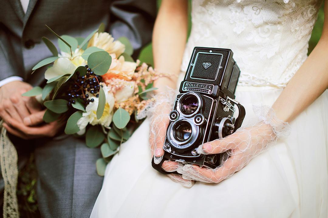 旅拍婚纱照风格如何选衣服,怎么拍时尚婚纱照攻略