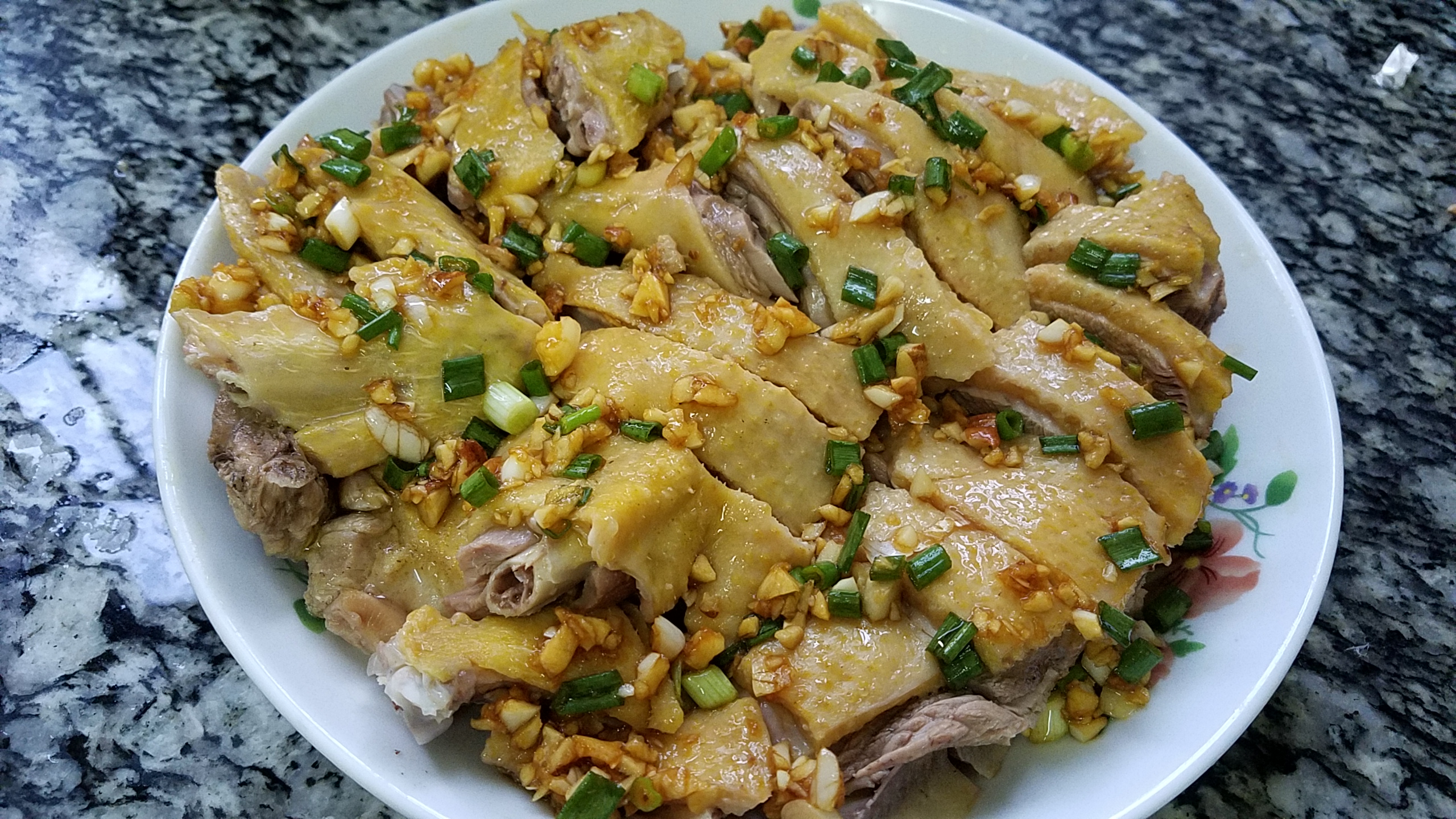 白切鸭的家常做法分享,广东白切鸭最正宗的教程