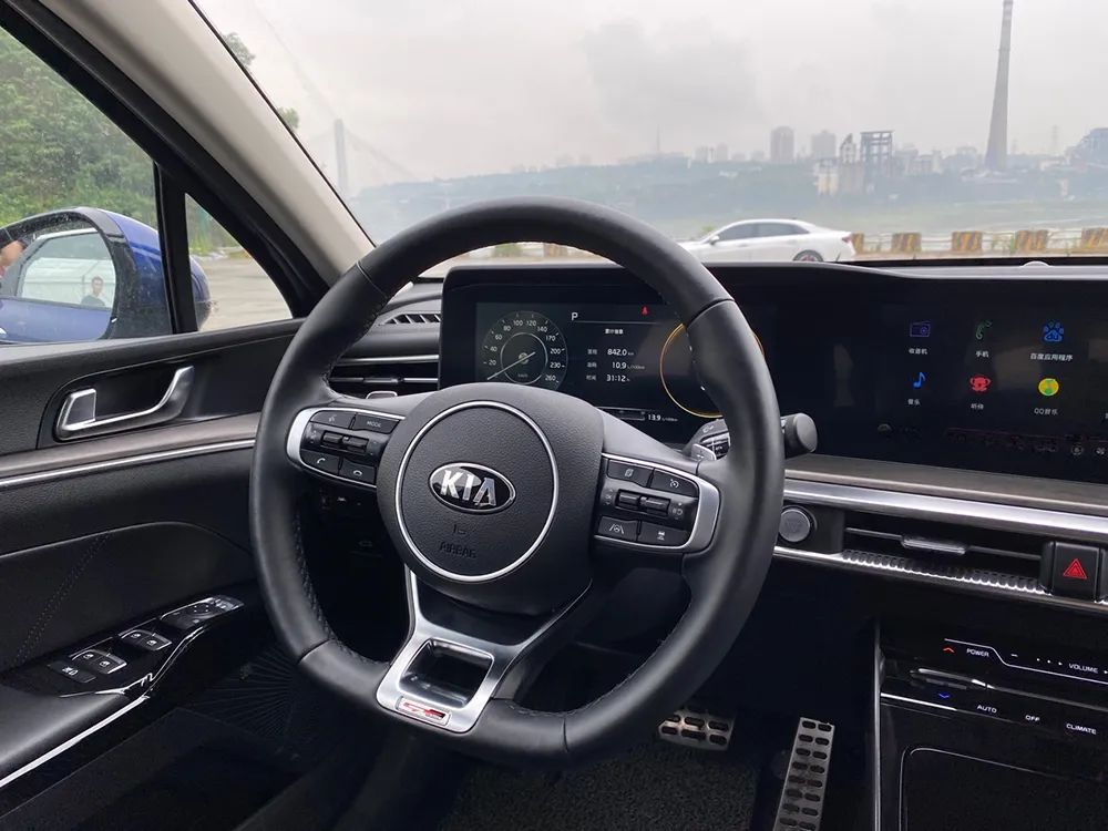 起亚k52016款2.0lhybridgls,2012款2.4l起亚k5自动premium特别版