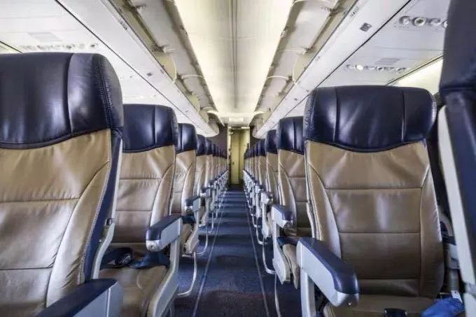 飞机舱位字母代表什么,飞机舱位信息