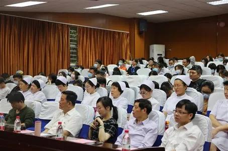 技能高考南丁格尔,技能高考武汉外语外事学院