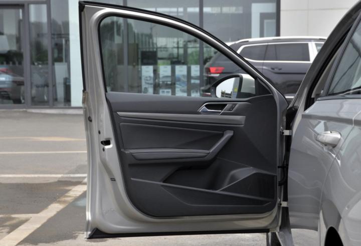 2019款大众朗逸哪一款更值得购买,大众朗逸2019款1.5自动风尚版油耗