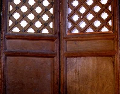 八路军穿上鬼子的防化服骗过鬼子,八路军穿着日本军装骗过鬼子