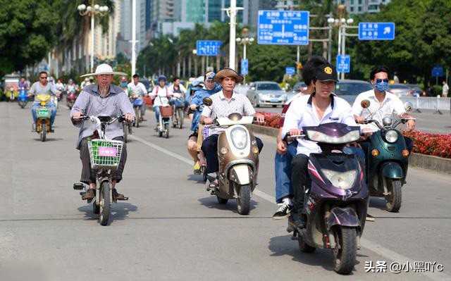 代驾电动车锂电池寿命一般多久,锂电池电动车的寿命是多少年