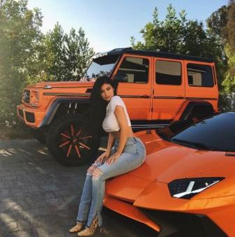 卡戴珊家族凯莉,凯莉成为卡戴珊家族最有钱的