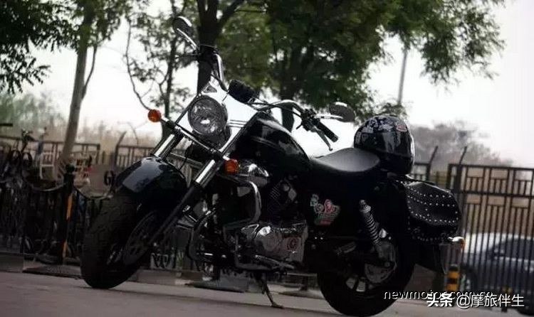 钱江摩托最像哈雷的车,国产太子250钱江巡航摩托车