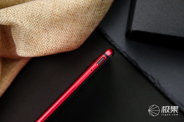 疯魔再现，鹿死它手，“竞”让Switch也甘拜下风