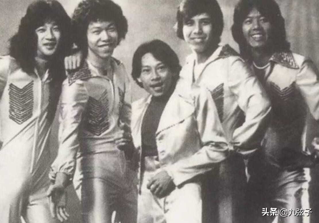 香港鼻祖歌手泰迪罗宾,香港歌手泰迪罗宾简介