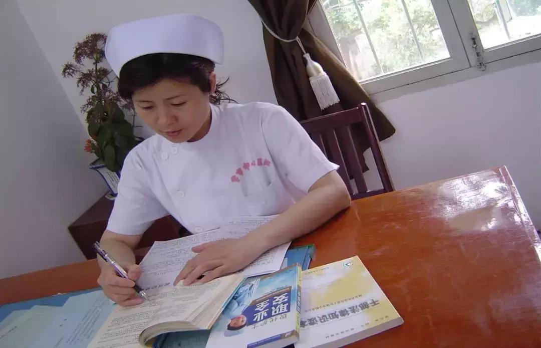 县级卫健系统年度表彰暨文艺汇演,道德模范表彰活动2022年