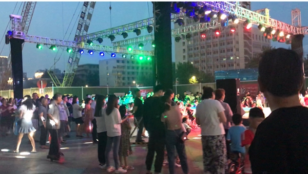 夜经济启动点亮城市热闹繁华生活,夜经济点亮微生活