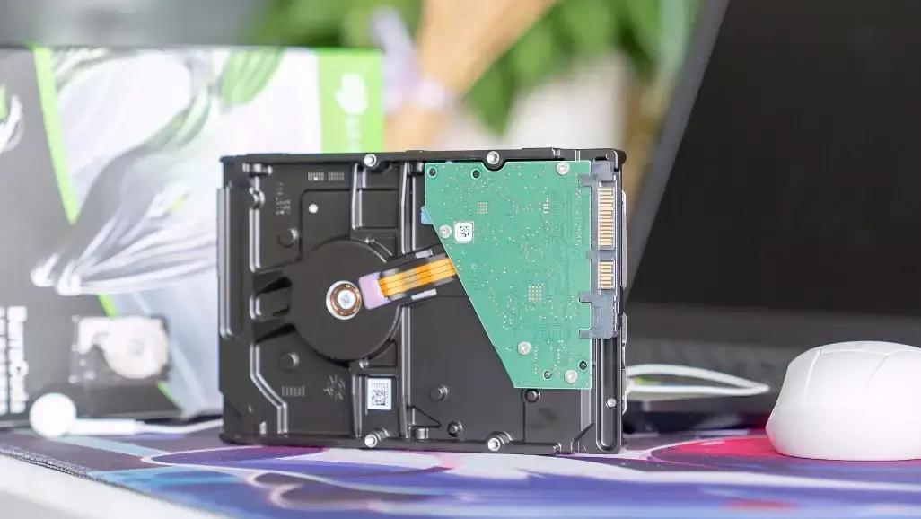 4t希捷酷鱼和蓝盘测评,希捷酷鱼3t是叠瓦盘吗